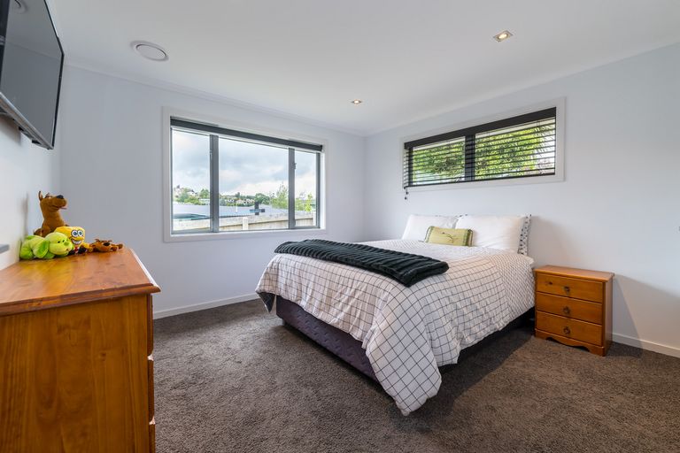 Photo of property in 9 Reeves Street, Green Island, Dunedin, 9018