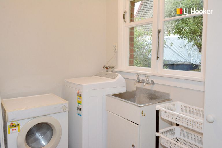 Photo of property in 6 Middleton Road, Kew, Dunedin, 9012