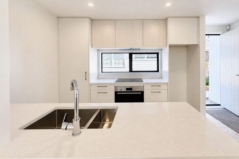 Photo of property in 39b Omana Road, Papatoetoe, Auckland, 2025