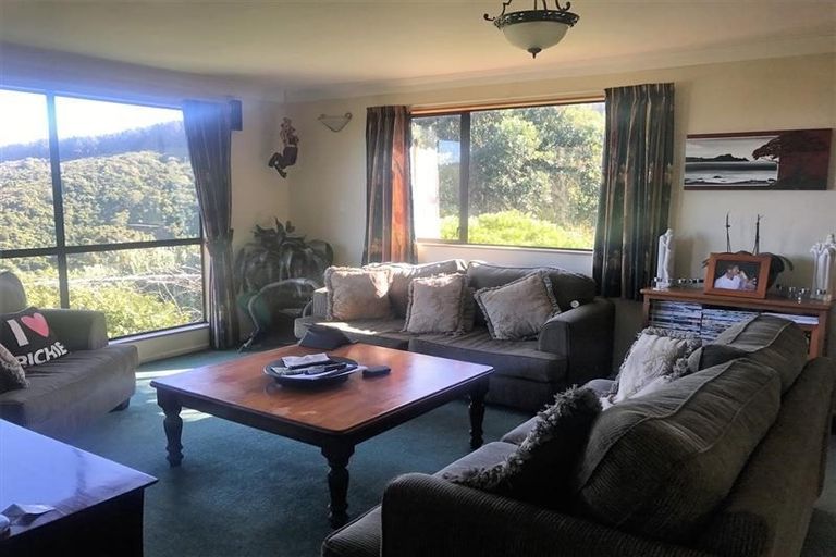 Photo of property in 1/33 Korokoro Road, Korokoro, Lower Hutt, 5012