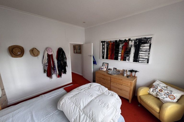 Photo of property in 64 Elizabeth Street, Mount Victoria, Wellington, 6011