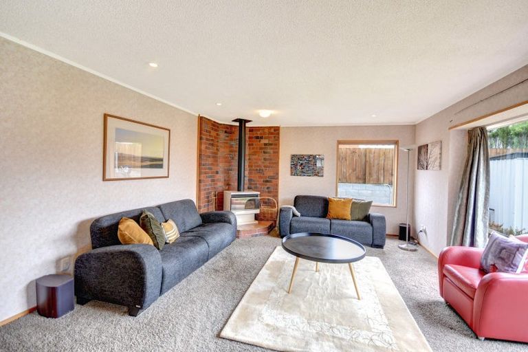 Photo of property in 19 Walton Park Avenue, Fairfield, Dunedin, 9018