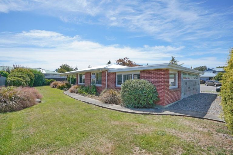 Photo of property in 3 Mcalpine Place, Rangiora, 7400