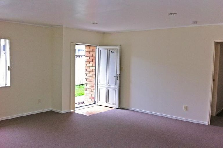 Photo of property in 111 Crawford Avenue, Mangere Bridge, Auckland, 2022