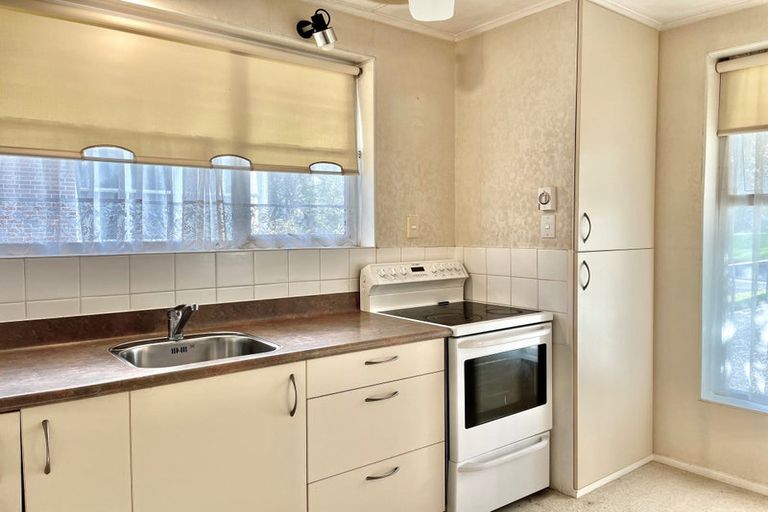 Photo of property in 16 Eden Street, Mangere East, Auckland, 2024