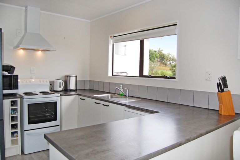 Photo of property in 9 Settlement Road, Kaiwaka, 0573