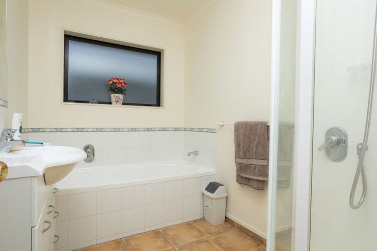 Photo of property in 45 Barraud Street, Dannevirke, 4930