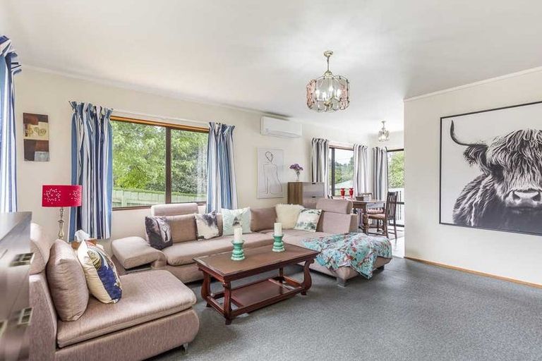 Photo of property in 2/233 Birkdale Road, Birkdale, Auckland, 0626