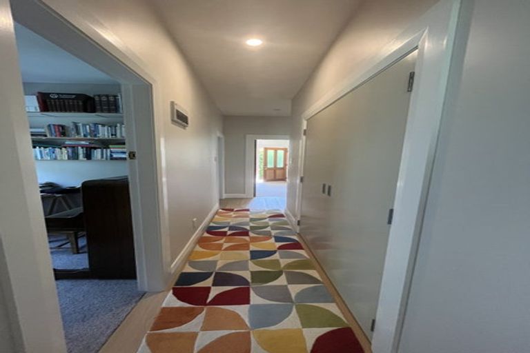 Photo of property in 12 Matipo Street, Eastbourne, Lower Hutt, 5013