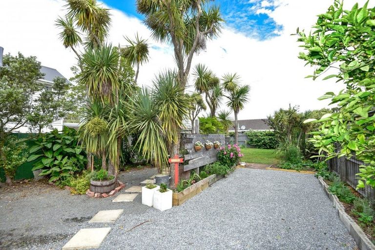 Photo of property in 103 Leaver Terrace, North New Brighton, Christchurch, 8083