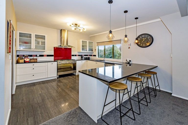 Photo of property in 13 Bridge Street, Southbridge, 7602