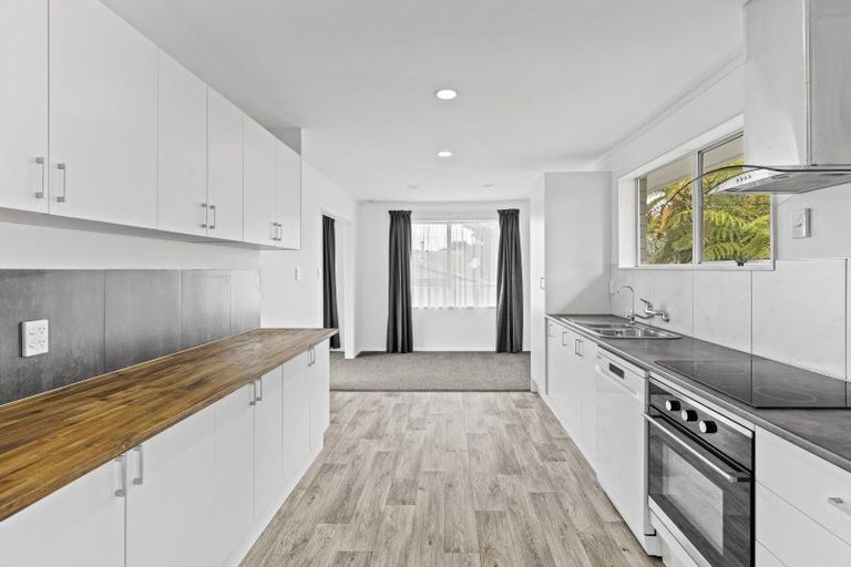 Photo of property in 7 Te Ngaere Place, Merrilands, New Plymouth, 4312