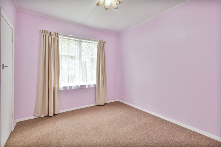 Photo of property in 5 Derwent Street, Wainuiomata, Lower Hutt, 5014