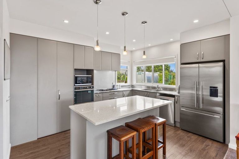 Photo of property in 32 Ketemaringi Way, Manakau, Levin, 5573