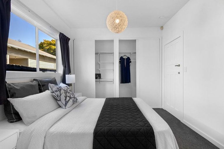 Photo of property in 130 Saint Martins Road, Saint Martins, Christchurch, 8022