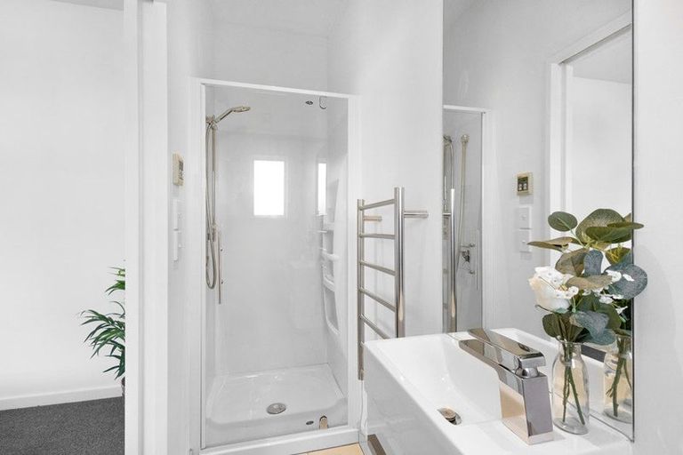 Photo of property in 130 Saint Martins Road, Saint Martins, Christchurch, 8022