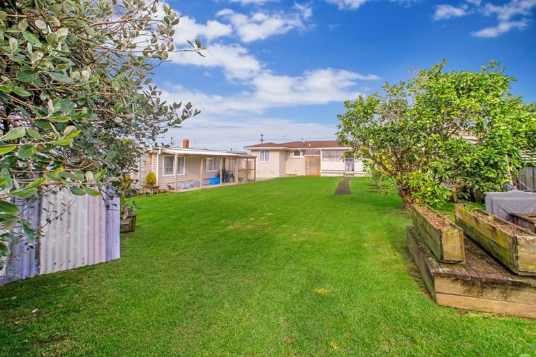 Photo of property in 21 Hamlin Road, Mount Wellington, Auckland, 1060