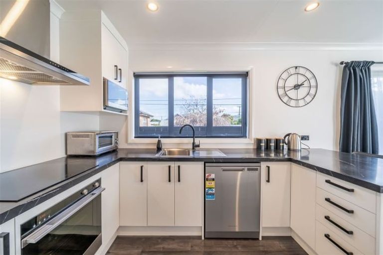 Photo of property in 6 Hudson Avenue, Ebdentown, Upper Hutt, 5018