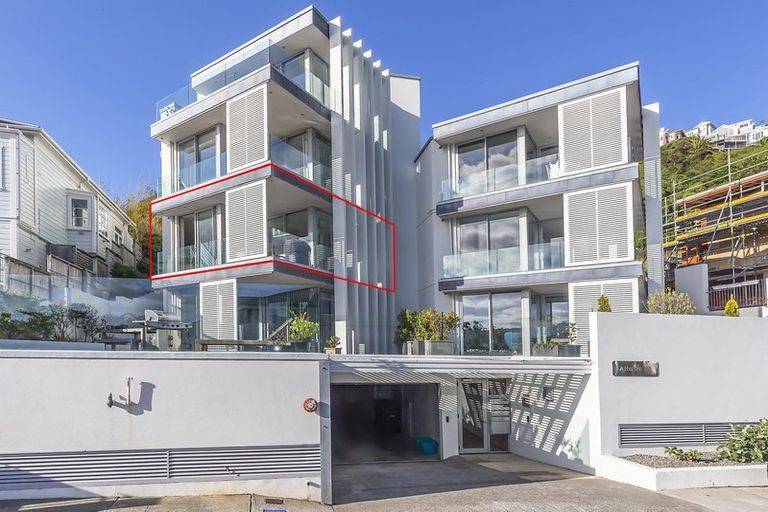 Photo of property in Alto Apartments, 2b/22 Telford Terrace, Oriental Bay, Wellington, 6011