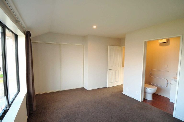 Photo of property in 1/130 Packe Street, Edgeware, Christchurch, 8013