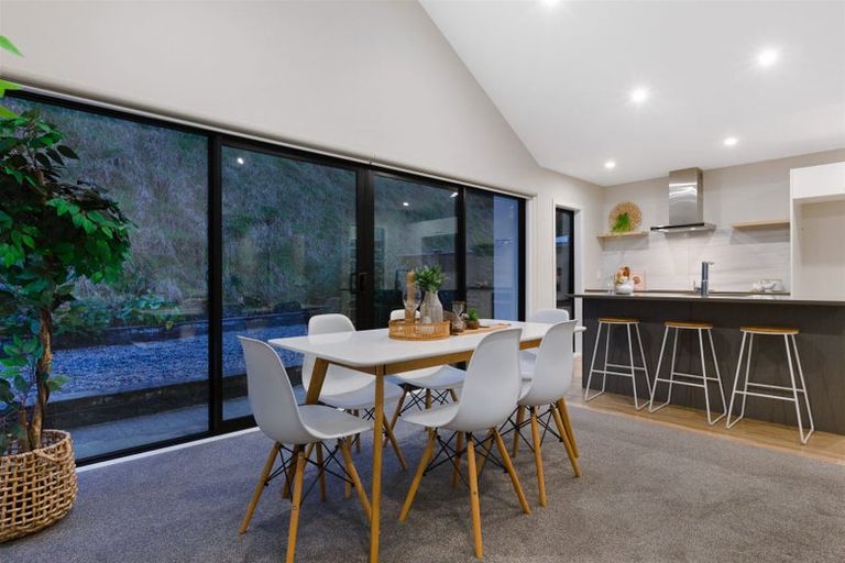 Photo of property in 49a Banks Boulevard, Whitby, Porirua, 5024