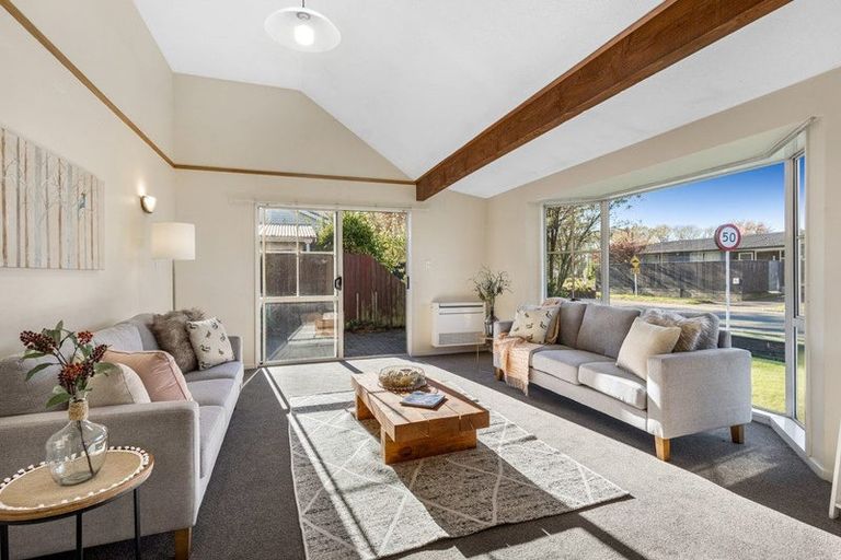 Photo of property in 2/43 Rogers Street, Sydenham, Christchurch, 8023