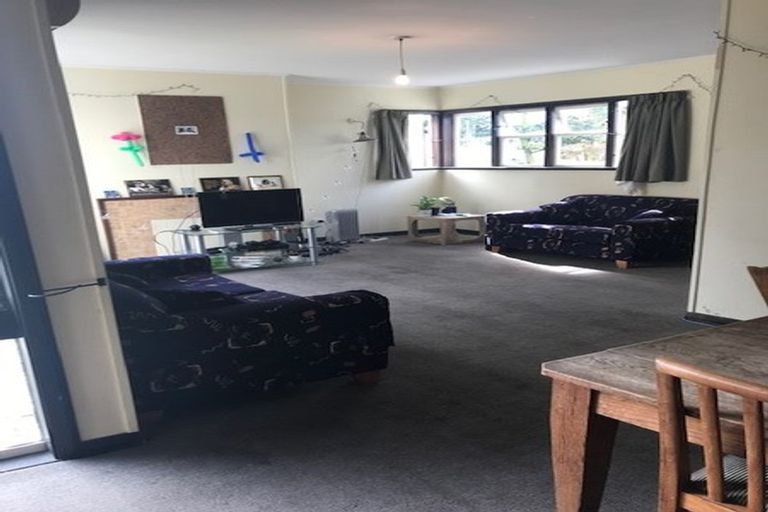 Photo of property in 27 Tika Street, Riccarton, Christchurch, 8041