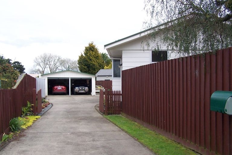 Photo of property in 37 Puriri Crescent, Edgecumbe, 3120