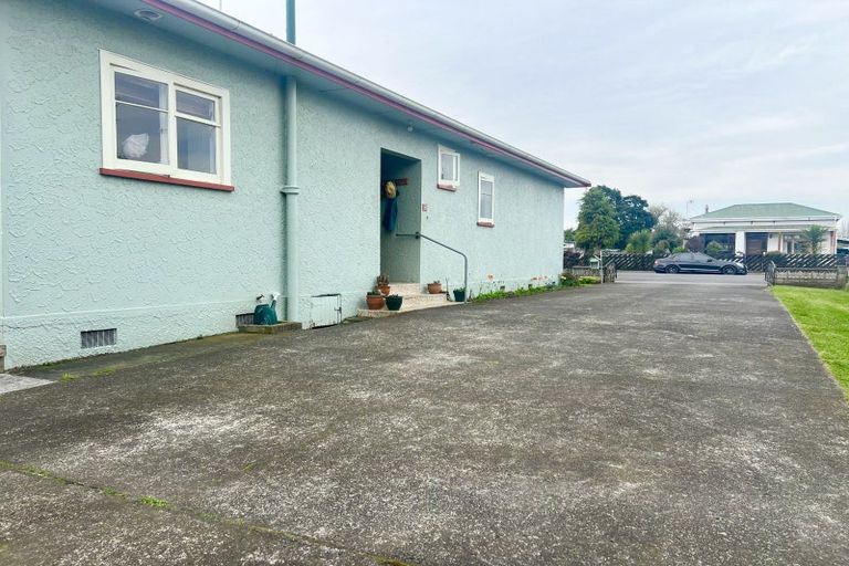 Photo of property in 50 Mcphee Street, Dannevirke, 4930