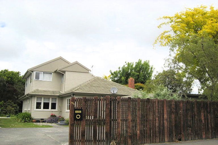 Photo of property in 254 Ilam Road, Burnside, Christchurch, 8053