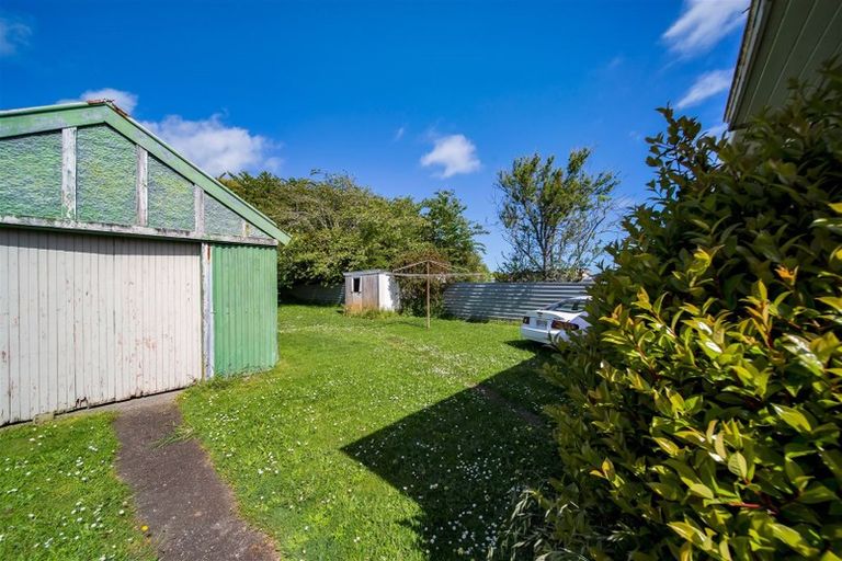 Photo of property in 40-42 Dixon Avenue, Hawera, 4610