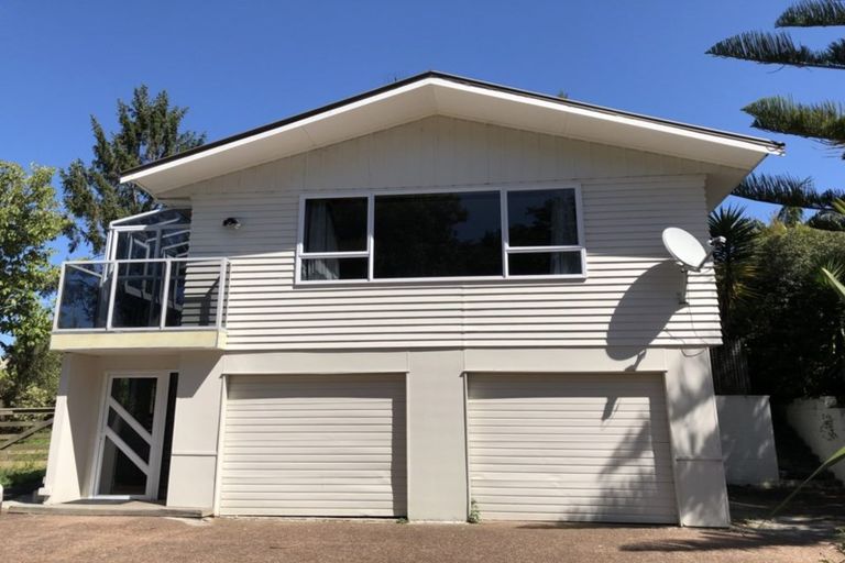 Photo of property in 40 Glamorgan Drive, Torbay, Auckland, 0630