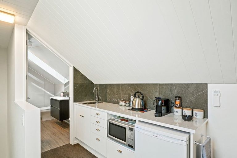 Photo of property in 25 Forest Heights, Wanaka, 9305