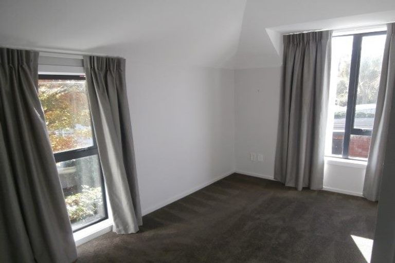 Photo of property in 2/238 Edgeware Road, Edgeware, Christchurch, 8013