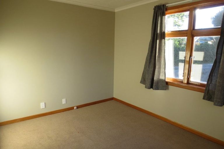 Photo of property in 220 Lyttelton Street, Spreydon, Christchurch, 8024