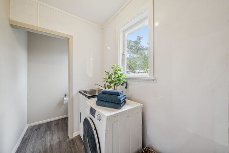 Photo of property in 95 Hine Road, Wainuiomata, Lower Hutt, 5014