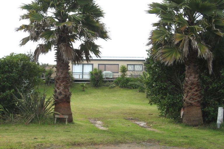 Photo of property in 134 Ocean Beach Road, Tairua, 3508