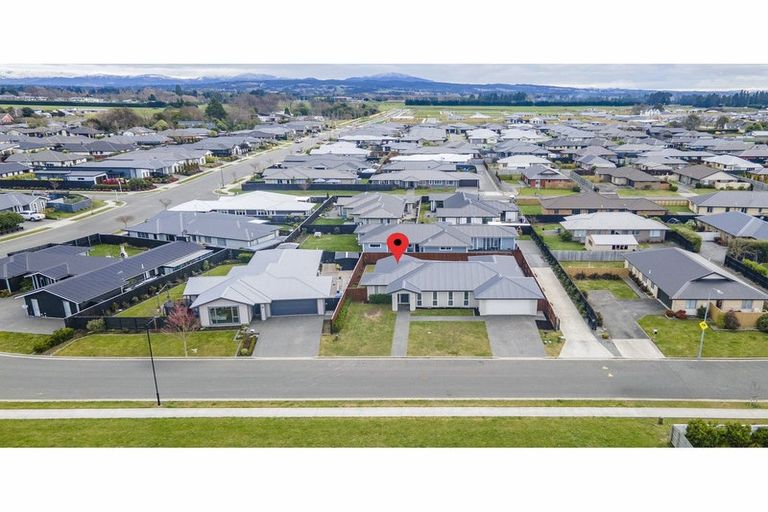 Photo of property in 60 Cassino Street, Rangiora, 7400