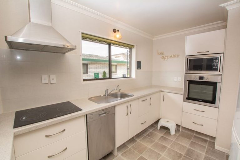 Photo of property in 17b Laing Place, Otumoetai, Tauranga, 3110