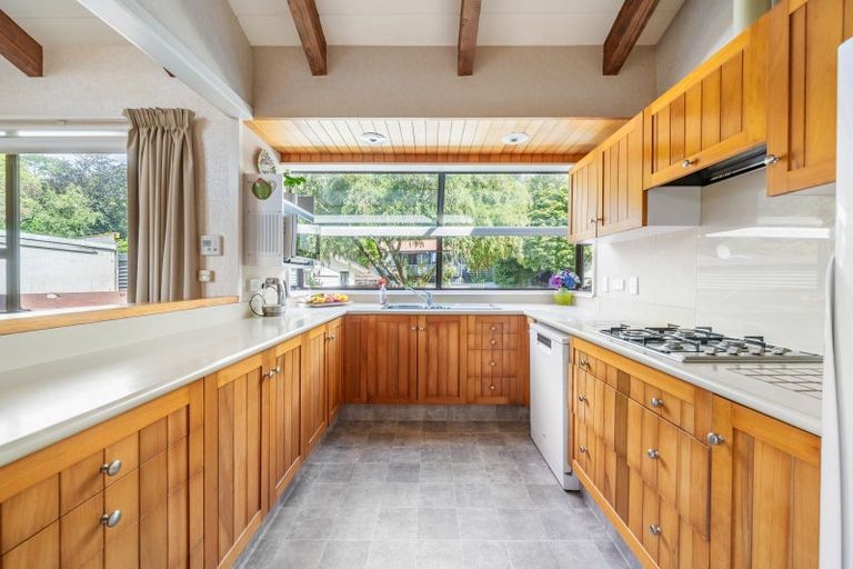 Photo of property in 31 Amber Grove, Birchville, Upper Hutt, 5018