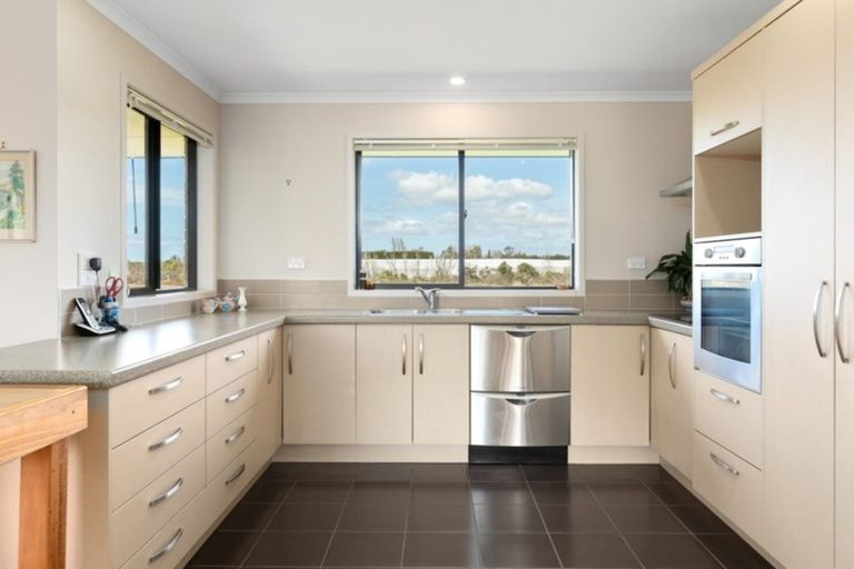 Photo of property in 43 Malta Crescent, Katikati, 3129