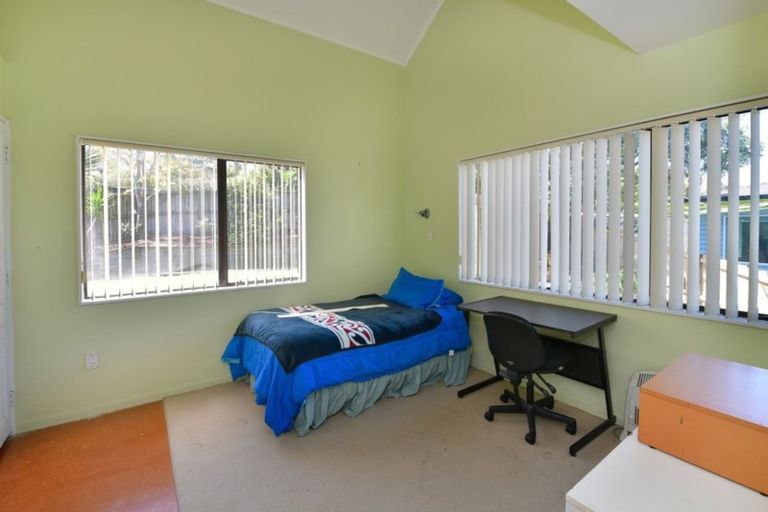 Photo of property in 2 Astrolabe Place, Gulf Harbour, Whangaparaoa, 0930