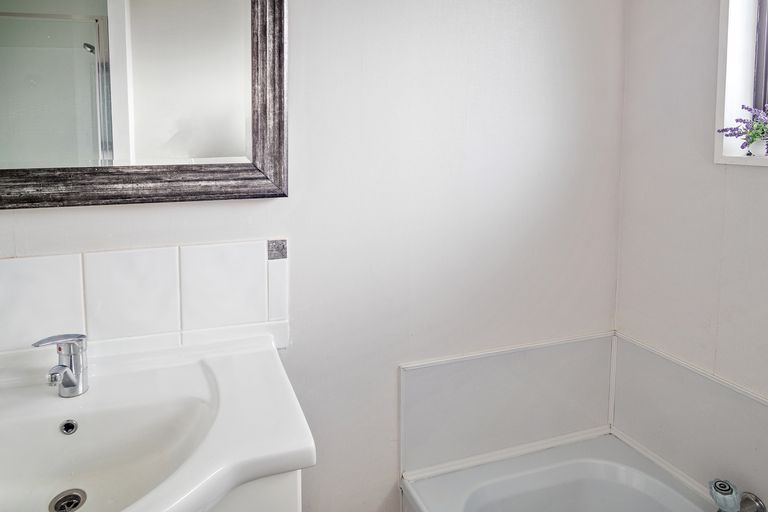 Photo of property in 42a Weld Street, Cambridge, 3434