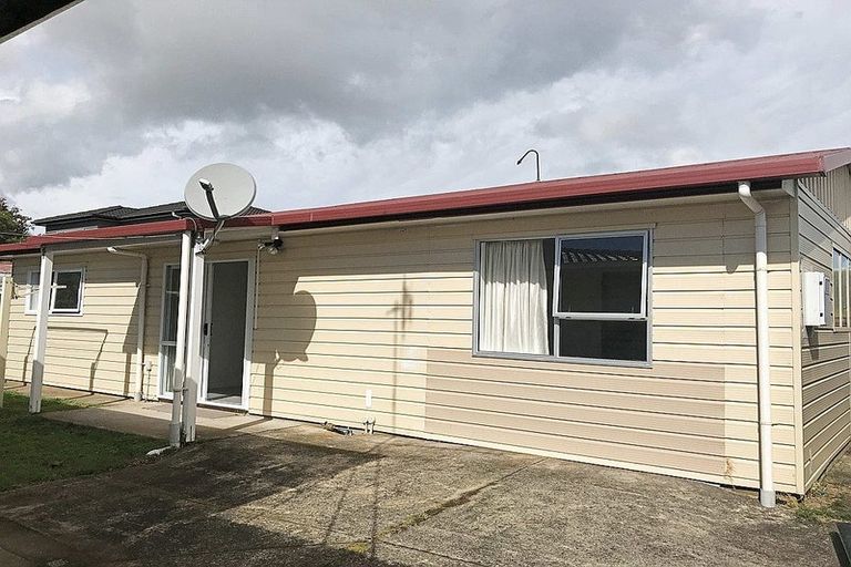 Photo of property in 6 Tangelo Place, Bucklands Beach, Auckland, 2012