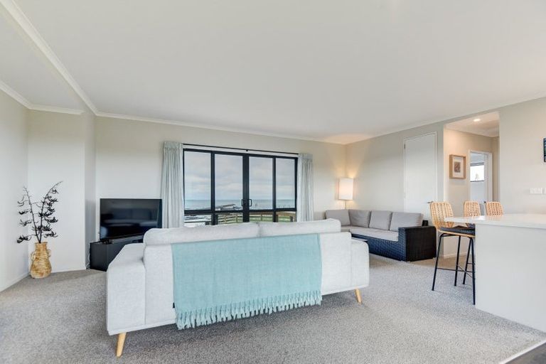 Photo of property in 23 Waipipi Road, Waverley, 4591