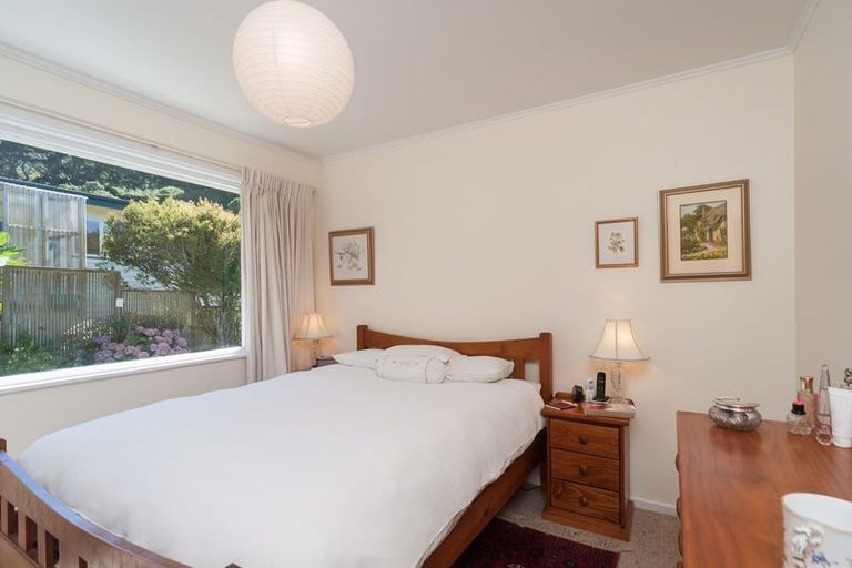 Photo of property in 141 Parkvale Road, Karori, Wellington, 6012