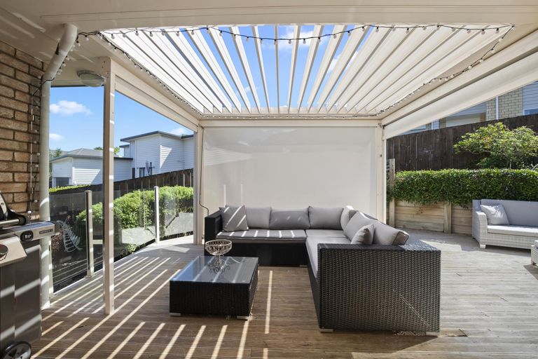 Photo of property in 17 Arthur Carwen Place, Pukekohe, 2120