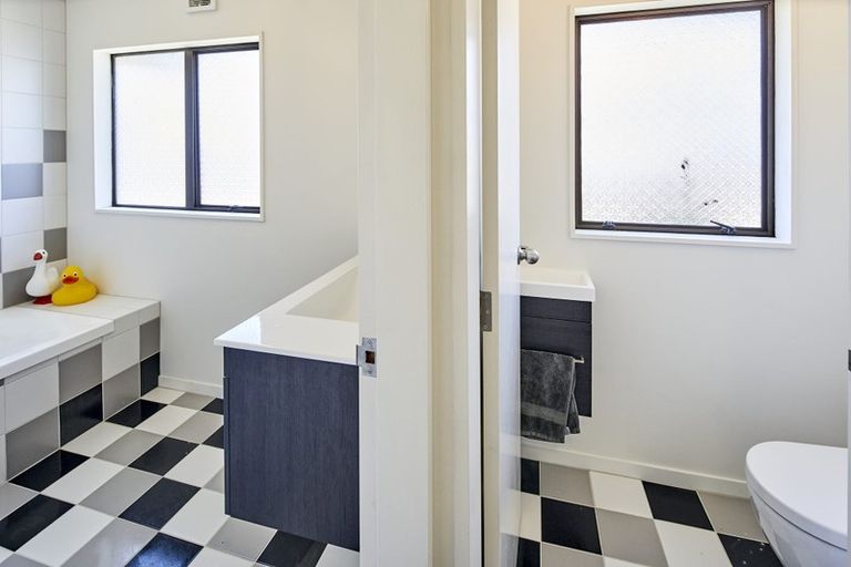 Photo of property in 108a Montgomery Avenue, Karori, Wellington, 6012