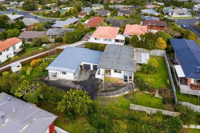 Photo of property in 1/30 Summit Drive, Torbay, Auckland, 0630