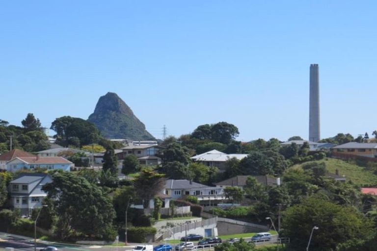 Photo of property in 1/16 Ridd Street, Lynmouth, New Plymouth, 4310